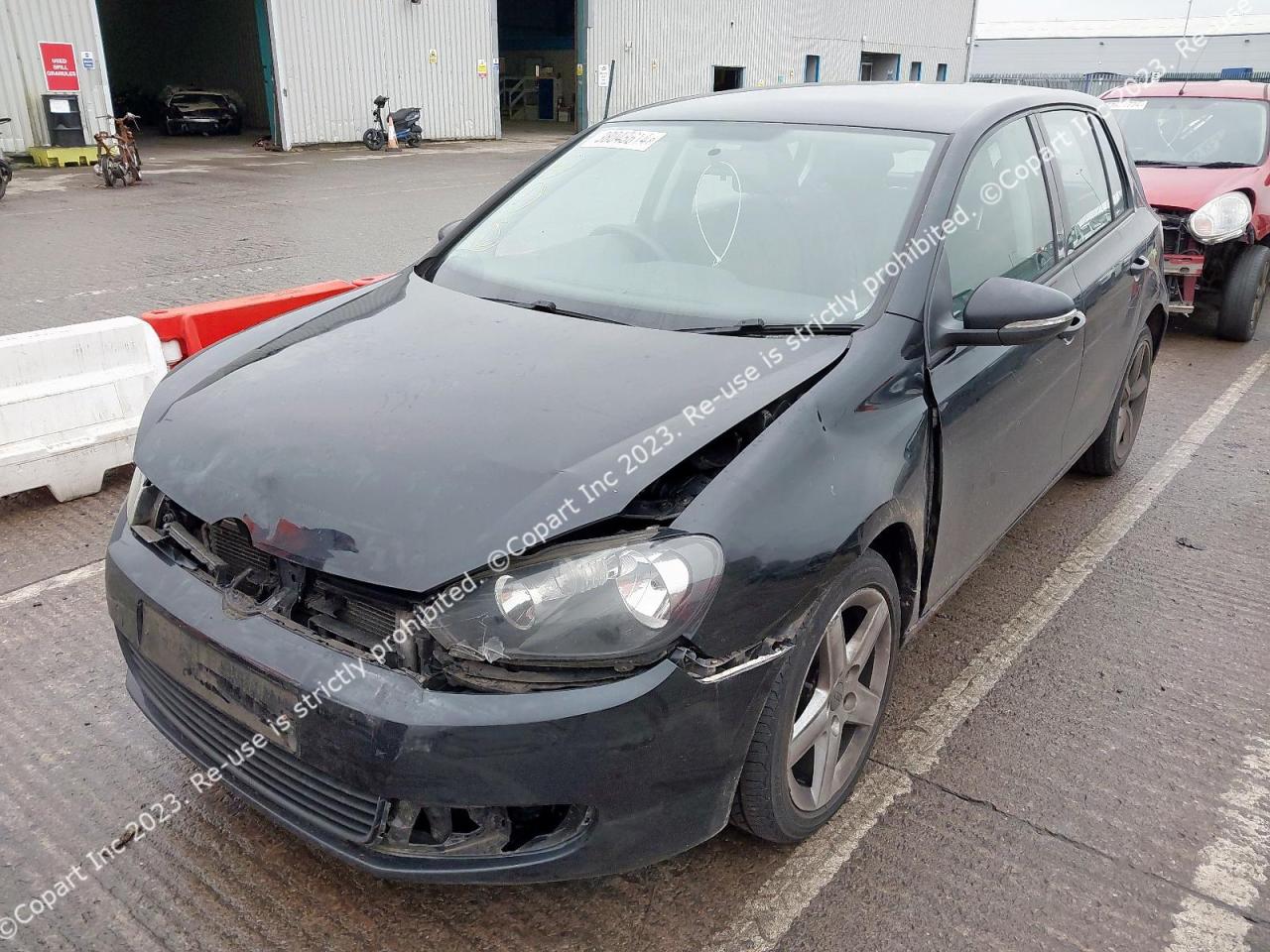 VOLKSWAGEN GOLF S TDI 2010. Lot# 38048614. VIN WVWZZZ1KZAW310281. Photo 1